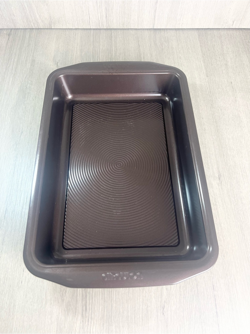 Circulon‎ Symmetry Nonstick Rectangular Cake Pan Chocolate Brown 9" x 13"